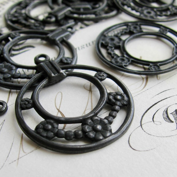 Floral garland hoop, antiqued black brass, 25mm  (4 hoops) oxidized earring drop, aged patina, large decorative round pendant