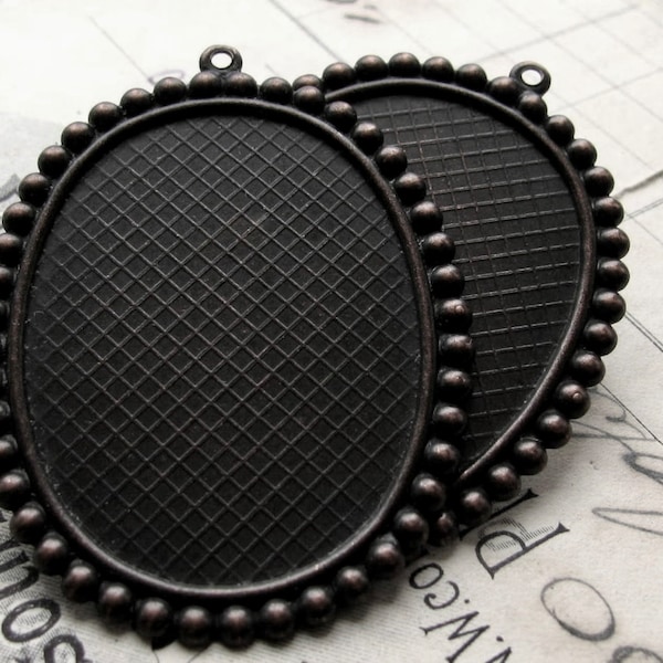 40x30mm oval brass frame setting for cabochons, beaded oval pendant tray, black antiqued brass (2 textured oval frames) oxidized patina