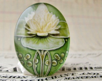 Art Nouveau ceramic tile image under glass dome, handmade 40x30mm oval cabochon, Belle Époque, white water lily flower, green stem