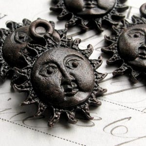 Black sun face charm, 25mm, Boho charms, antiqued pewter (2 charms) sunshine, spiritual healing, beach, oxidized, dark patina