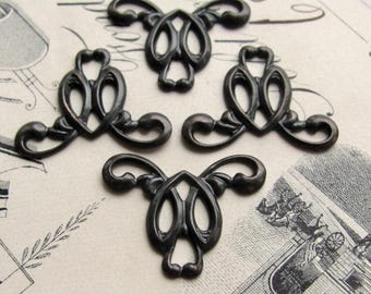 20mm Art Nouveau swirling necklace link, antiqued black brass (4)