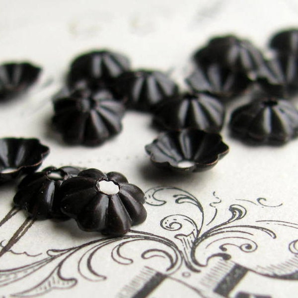 5mm bead cap, black brass beadcaps (30) mini, small, tiny, aged dark patina, made in the USA, lead nickel free, brass daisy, oxidized