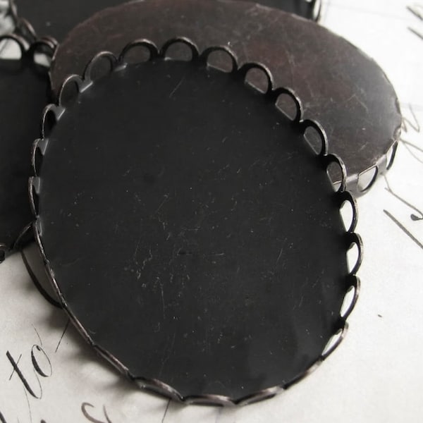 40x30mm oxidized oval brass bezel cups, lace, scalloped edge (4) black antiqued brass blanks, tray, setting, frame