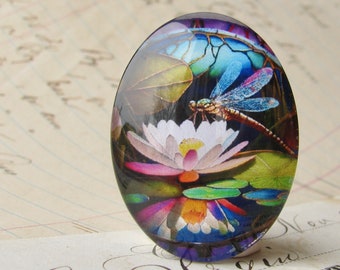 NEW! Water lily with dragonfly stained glass window, 40x30mm, handmade glass oval cabochon, flowers, bug, garden, wings, winged insect