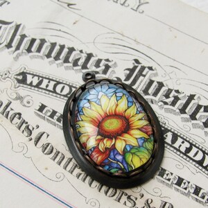 Sunflower cabochon, 25x18mm glass oval cabochon, handmade in this shop, floral, summer autumn flower image 3