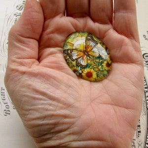 Stained glass butterfly and sunflowers, handmade glass oval cabochon, 40x30mm, garden, rebirth, renewal, winged, wings image 2