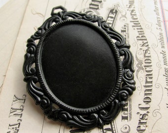 Victorian Mourning 40x30mm oval pendant tray, oxidized brass frame setting, black patina, cabochon base, 30x40mm