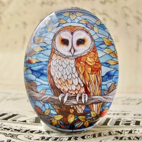 Stained glass Tawny Owl, Barn Owl, 40x30mm or 25x18mm glass oval cabochon, brown, wisdom, handmade in this shop, Beautiful Birds