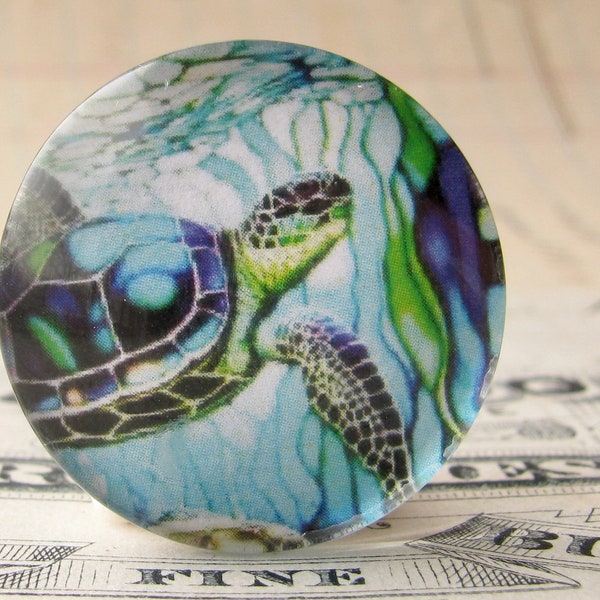 Colorful stained glass window sea turtle, 25mm round glass cabochon, ocean life, sea creatures, under water, handmade in this shop