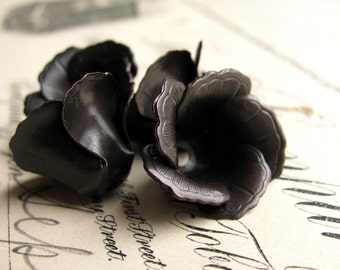 Blooming black tulip bead cap, antiqued brass flower (2 black beadcaps) oxidized patina, made in the USA