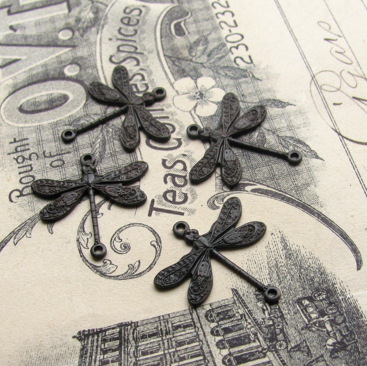 Art Nouveau dragonfly link, 17mm, 2 loops, black antiqued brass, 4 li…