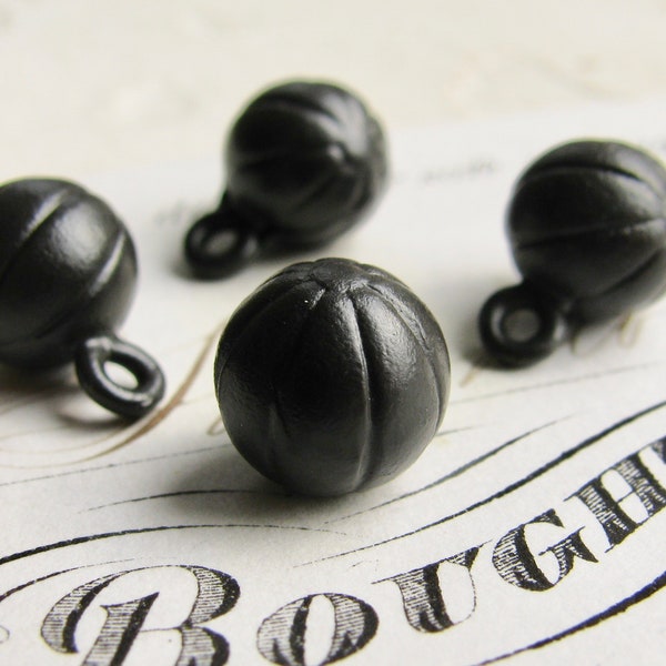 Little melon ball charm, black patina, 8mm (4 black balls) mini ball, round black ball, mini ball, oxidized dark brass, sphere, orb