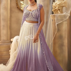Lavendel ombre Georgette Lehenga-set – handgeborduurde blouse