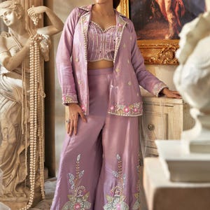 Lavendel blazerset-outfit