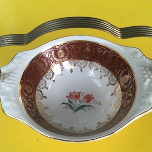 Homer Laughlin Eggshell Theme Bowl with 22 kt Gold Trim and unusual metal handle