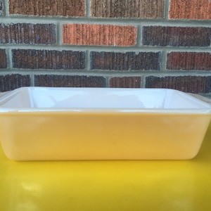 Fire King Peach Lustre Loaf Pan, circa anni &#39;60
