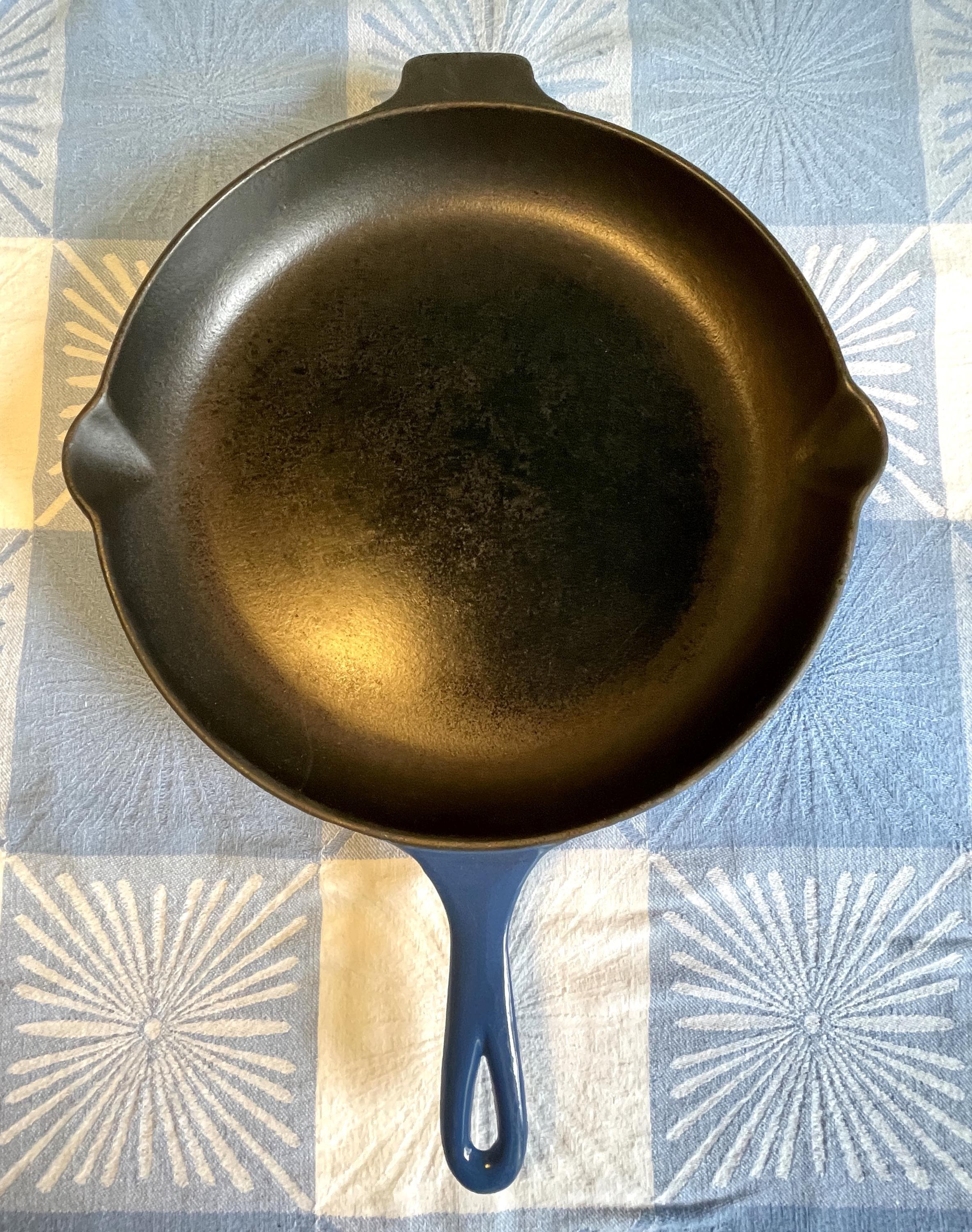Le Creuset Blue Cast Iron Skillet with Blue Enameled Exterior, size 30, made in France