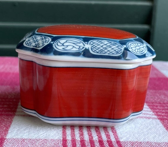 Porcelain Trinket Box, Imari Colors, made in Japa… - image 4