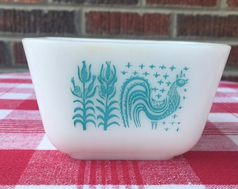 Pyrex Butterprint Refrigerator Jar 501, made in USA