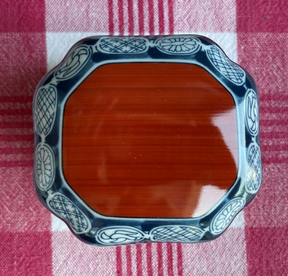 Porcelain Trinket Box, Imari Colors, made in Japa… - image 2