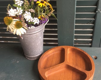 Teak, ciotola da portata divisa in legno di teak vintage, prodotta in Tailandia da Dophin