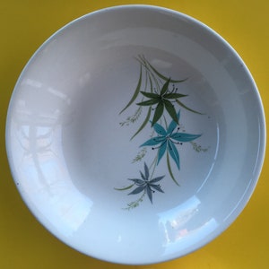Pair of Mid Century serving bowls or large soup bowls, Sabin China