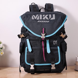 Mochila de personajes, bolsa de viaje inspirada en anime, mochila para cosplay, bonita y elegante mochila de temática azul para la escuela, el trabajo y el aire libre.