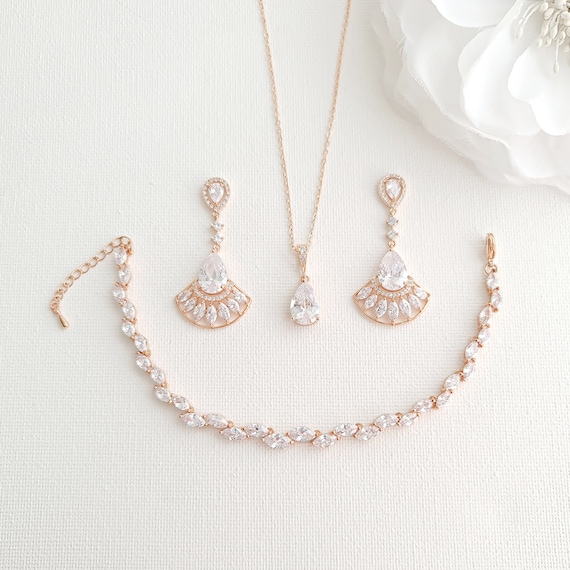 Simple Rose gold Bridal Backdrop necklace for Bride - DIVINE– Treasures by  Agnes