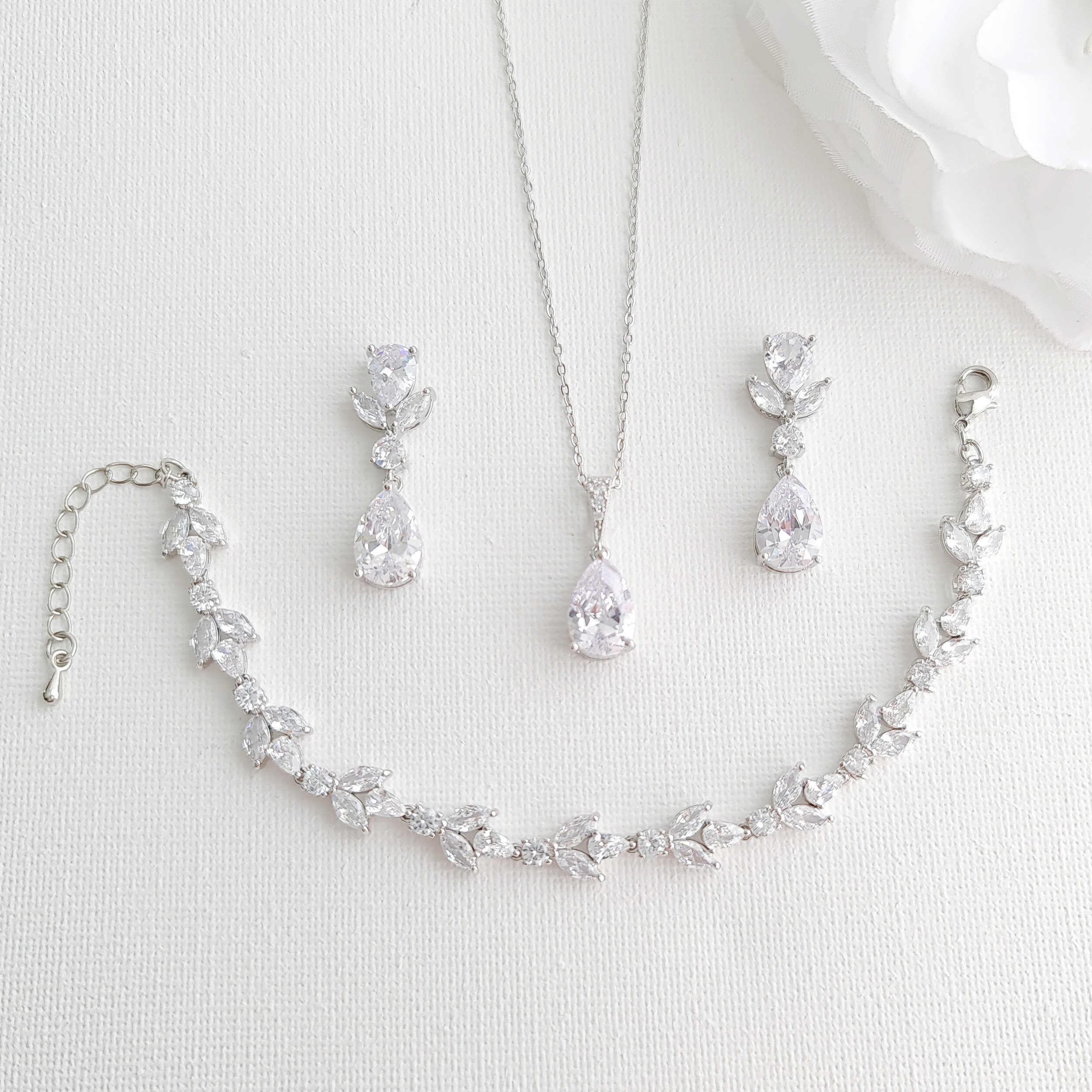 Bridal hand jewellery sale online