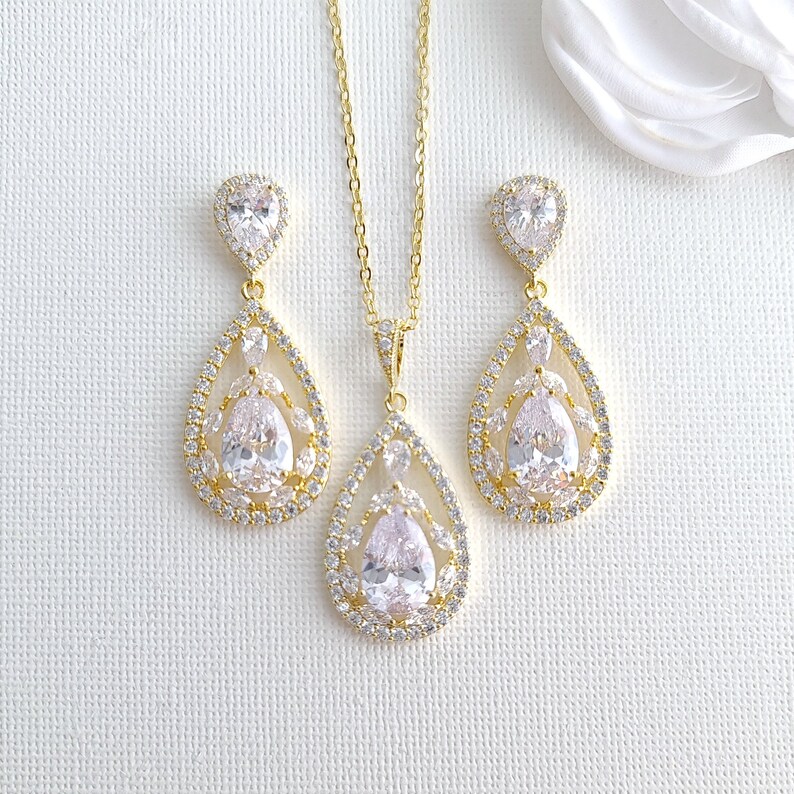 Gold Drop Earrings for Brides and Bridesmaids Bridal Earrings Etsy