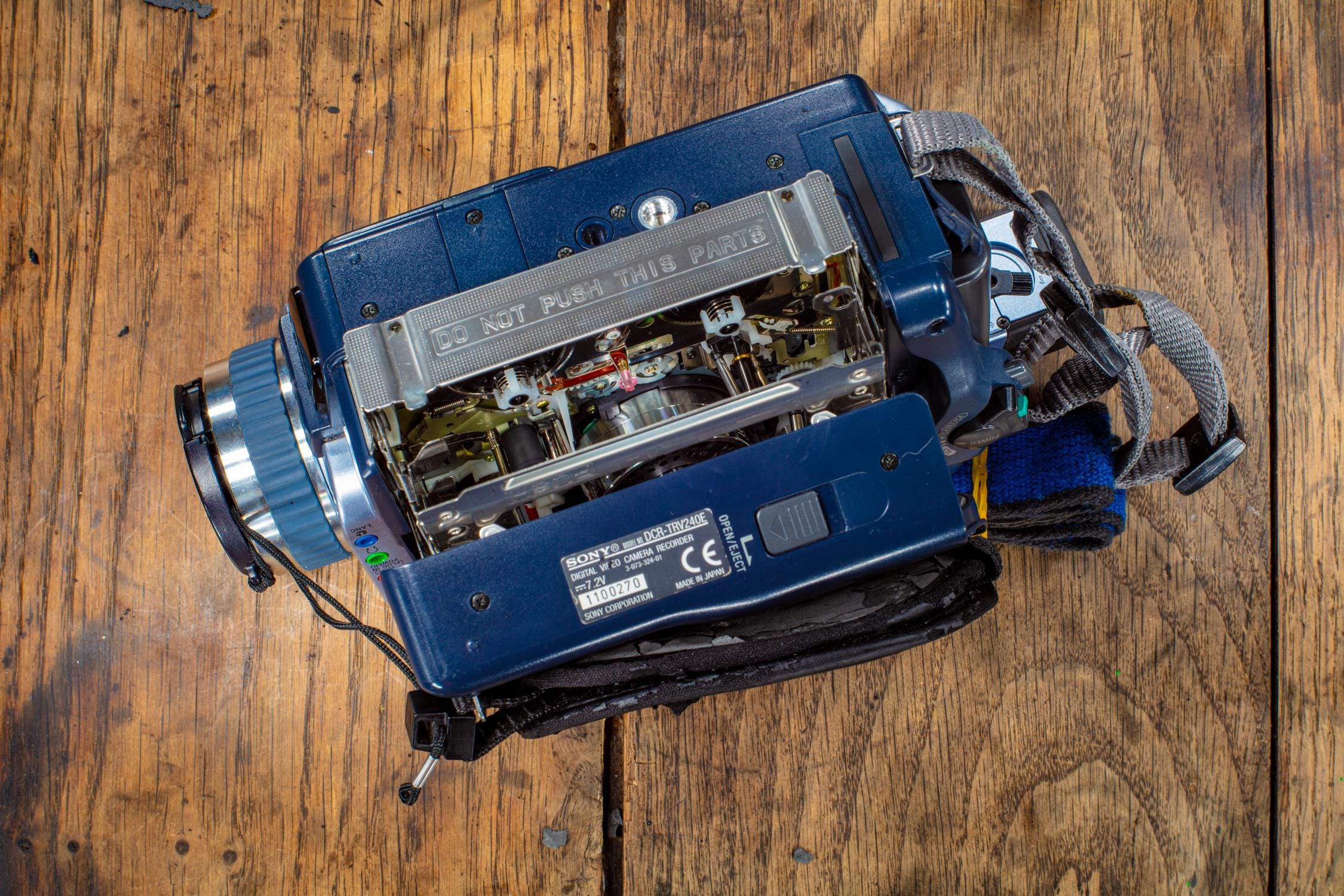 Vintage Video Camera Sony DCR-TRV240E Pal Digital 8 Handycam