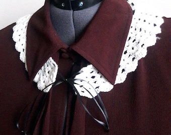 Lace Collar in White Cotton , Detachable, Sabrina collar,  Lace Peter Pan Collar, Mod Accessory, Vintage style , Ready to Ship