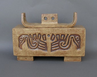 Stoneware pet urn (or just a decorative jar) with Aztec Cozcacuauhtli (Vulture) design