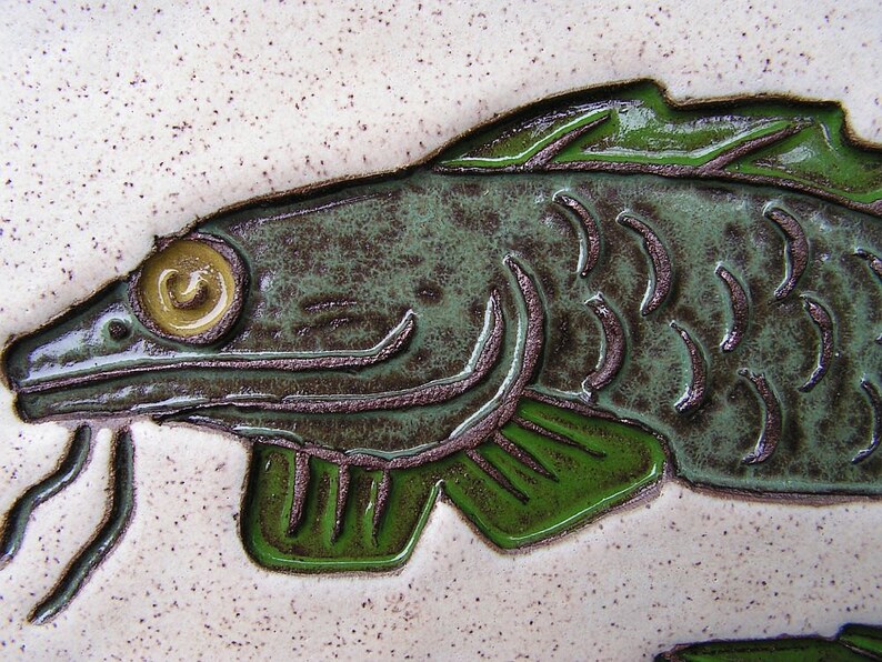 Stoneware tile with two green carp image 3