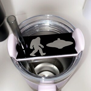 Stanley 40oz Tumbler lid topper alien/ big foot