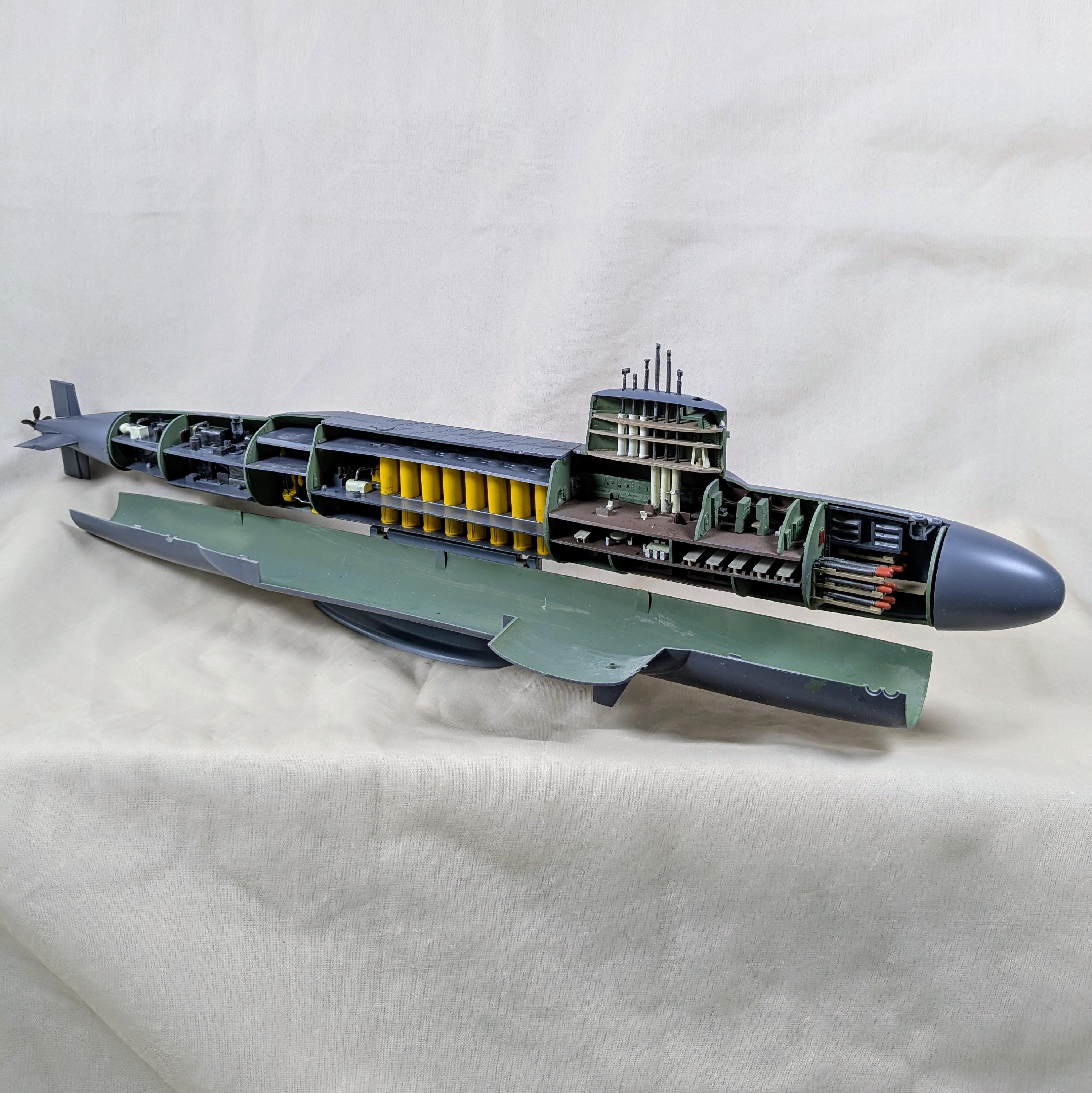 1/200 George Washington SSBN-598 Submarine Renwal Revell Cold War