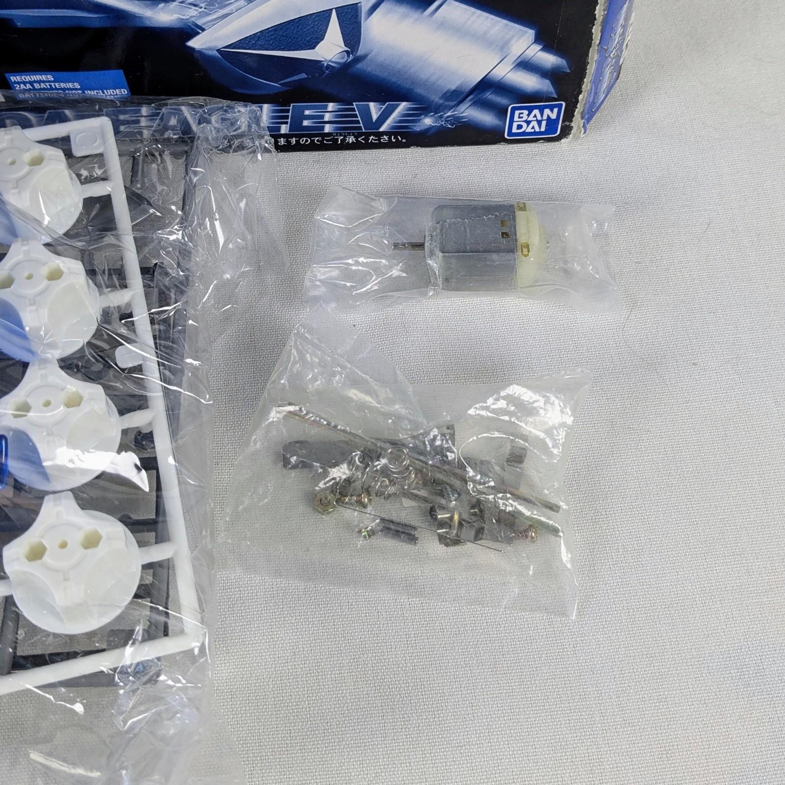 Bandai Crush Gear CGV-01S Garuda Eagle V Clear Blue Version Model
