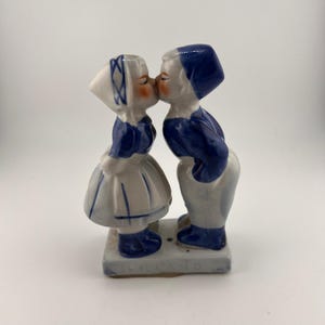 Vintage Ceramic Dutch Kissing Boy and Girl - Etsy
