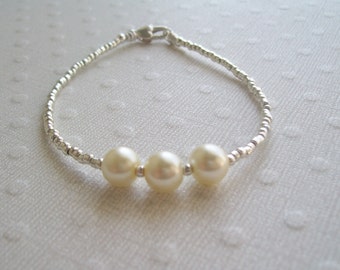 Pearl Bracelet with clasp- Free Shipping