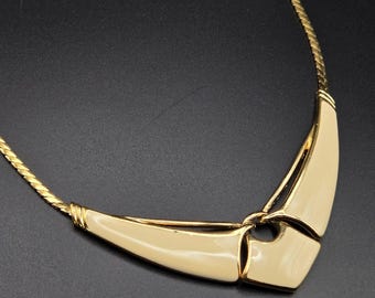Trifari Vintage Gold Tone Cream Enamel Geometric Necklace Herringbone 18 Inch