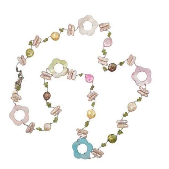 Peridot, Baroque Freshwater Pearl, and Shell Flow… - image 1