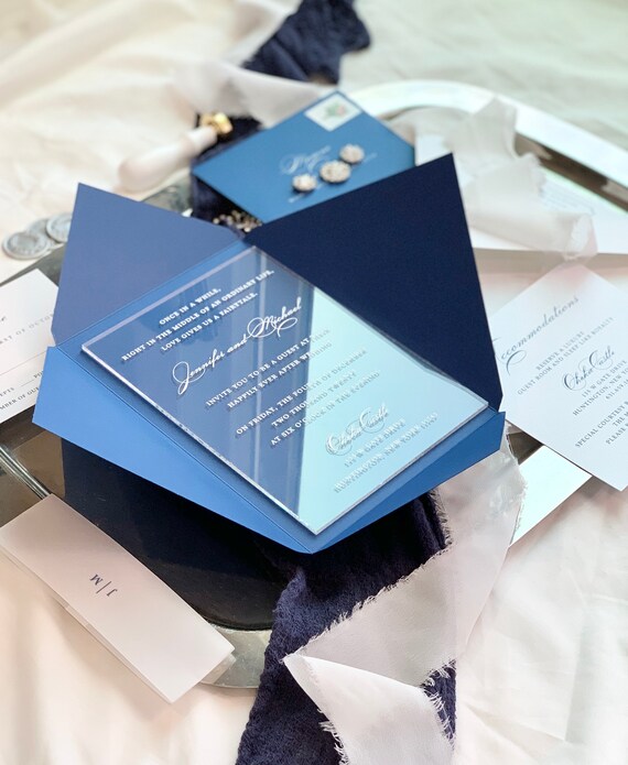 How To Mail Wedding Invitations To Guests Through USPS