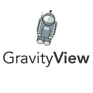 Op de afbeelding: Een cartoon astronaut in een grijs ruimtepak met een witte helm en antenne. De astronaut staat boven de zwarte tekst "GravityView" op een witte achtergrond. De astronaut is iets naar links gekanteld.