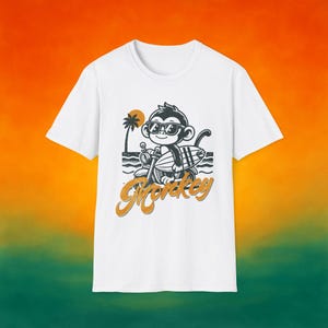 Surfen T-shirt aap - retro cartoon zomer T-shirt, vintage beach vibes distressed shirt, tropische vakantie streetwear, engelen van marmer