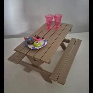 Miniverse Compatible Bench