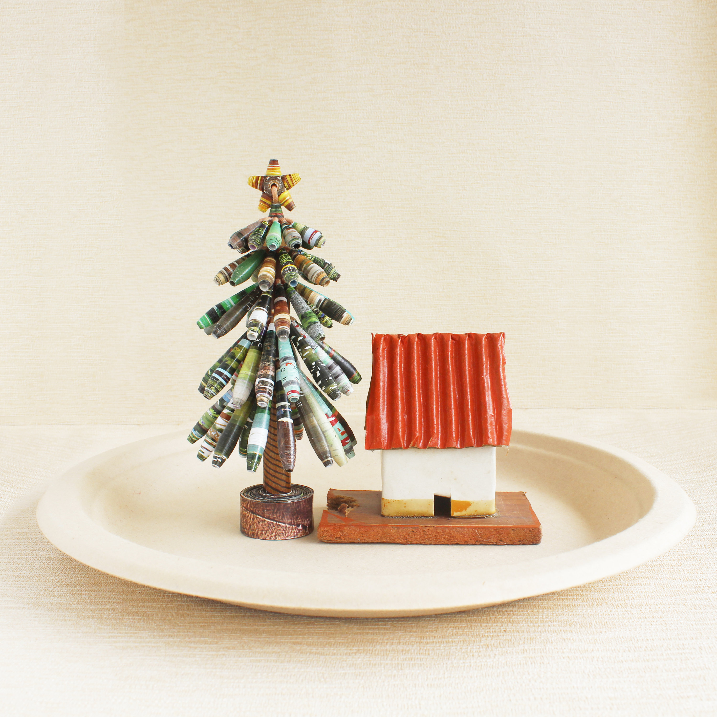 Magazine Christmas Tree Mantel Decor Mini Eco-Friendly Recycled Holiday Decoration Bookworm Gift Far