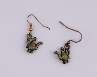Teapot Earrings – Teapot Charm Jewelry, Cottagecore Dangles, Tea Lover Gift, Whimsical Antique Style Earrings