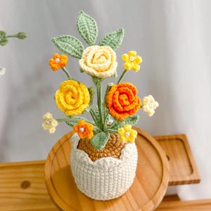 かぎ針編みの花、手作りのかぎ針編みのバラの鉢植え、編み物の植物、かぎ針編みのギフト、先生へのギフト、母の日や彼女への誕生日プレゼント