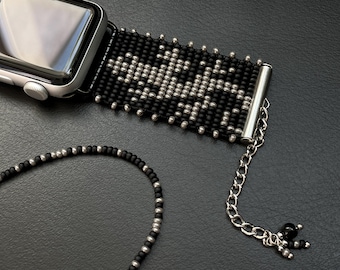 Beaded Apple Watch Band Handmade – Silver Lizard Pattern Strap – Boho Bracelet for iWatch – Beadwork Watch Band – Unique Gift for Her