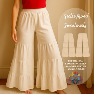 Puede incluir: Pantalones de chándal color crema con volantes y cintura elástica. La imagen incluye un patrón de costura digital con el texto "Gentle Mood Sweatpants" e información de tallas. Los pantalones los lleva una persona con un top rojo.